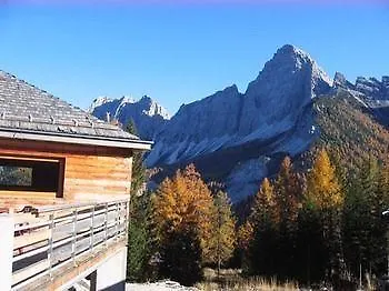 Deona Πανδοχείο